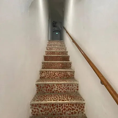 Bay Sea View Old Town * מנטון